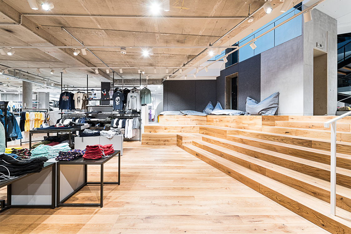 TCBuckenmaierStallCrailsheim02