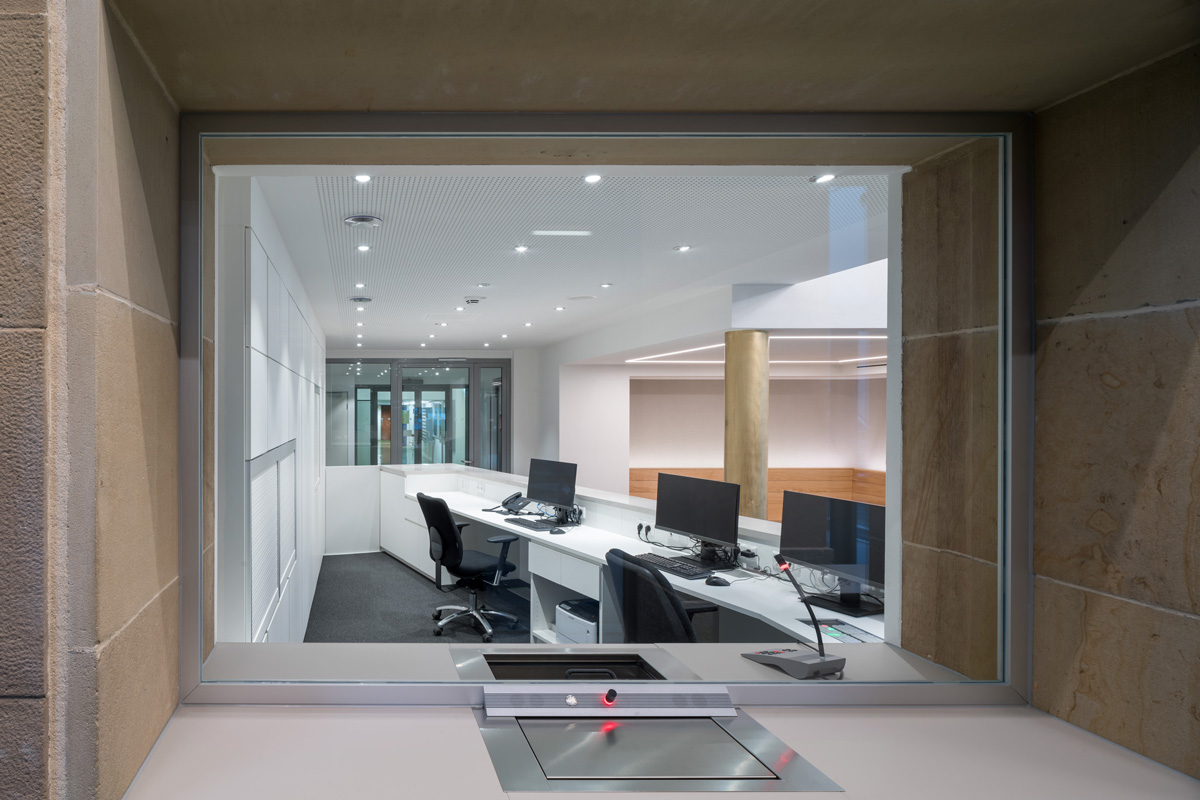 Staatstheater-Wuerttemberg Bott 03