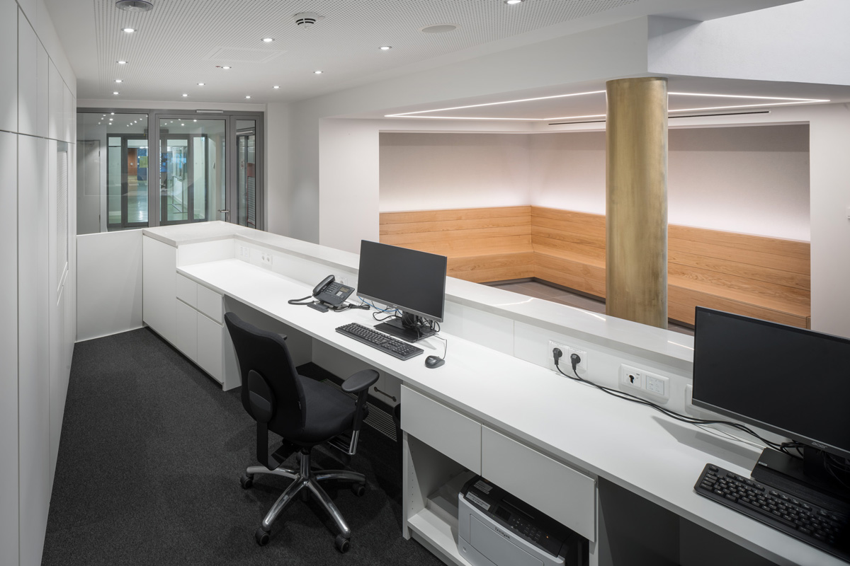 Staatstheater-Wuerttemberg Bott 04